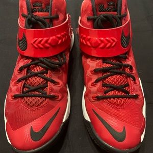 NIKE S8 LRJ6 AK/-OH US 330/503